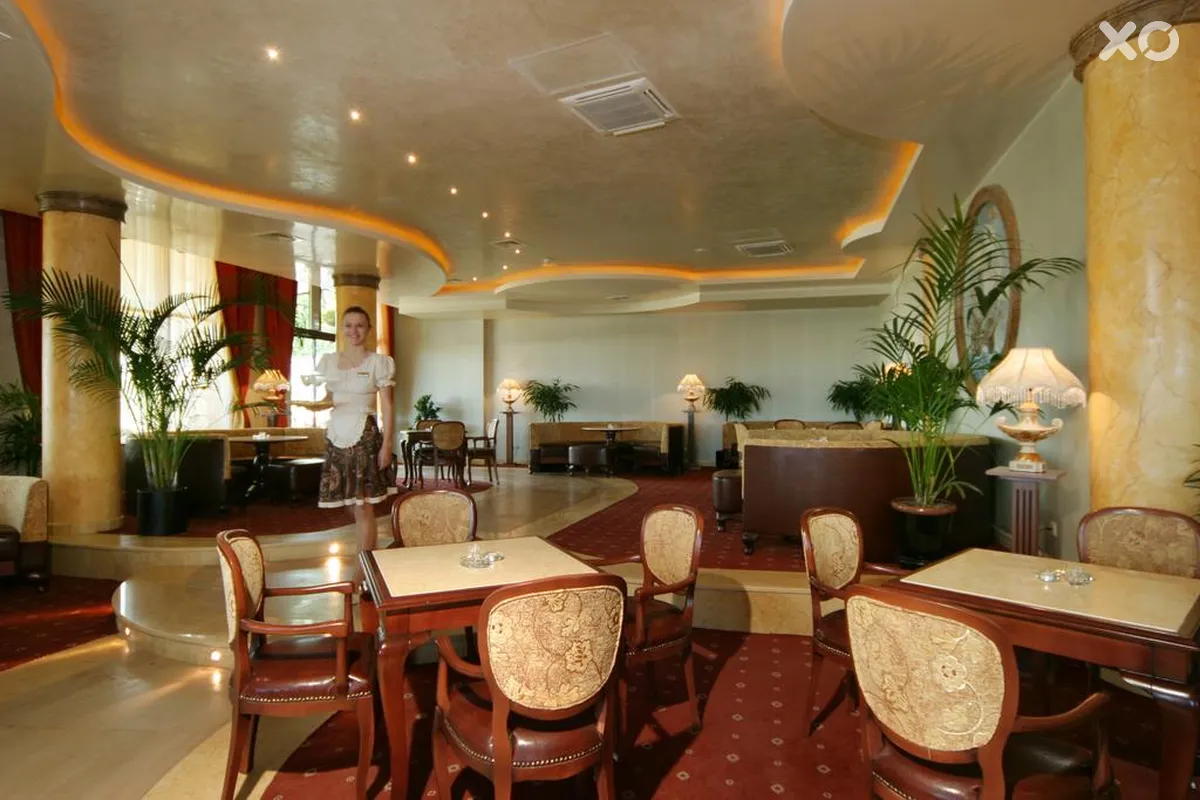 Admiral Hotel