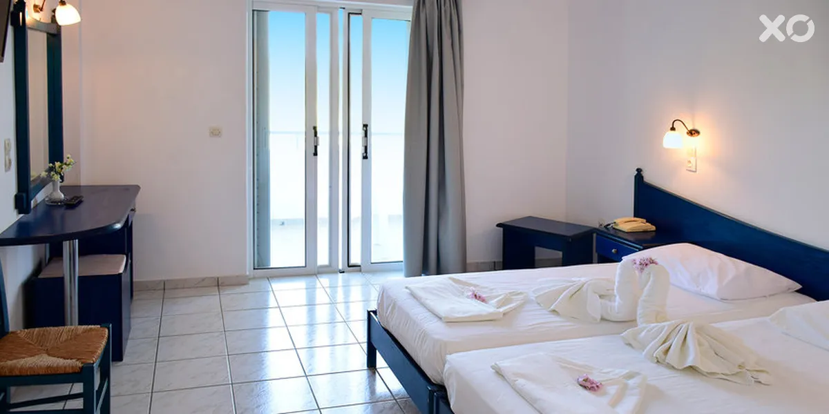 Zefiros Beach Hotel