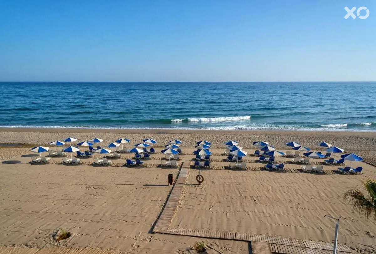 Iperion Beach Hotel