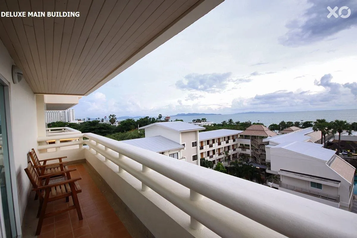 Sea Breeze Jomtien Resort