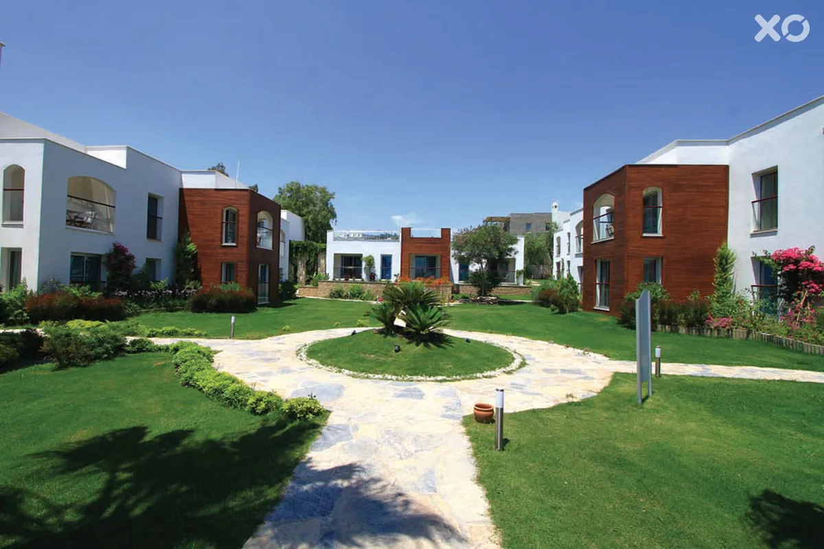 Costa Luvi Hotel