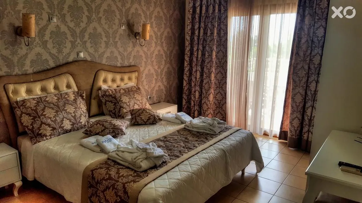 Maranton Beach Hotel