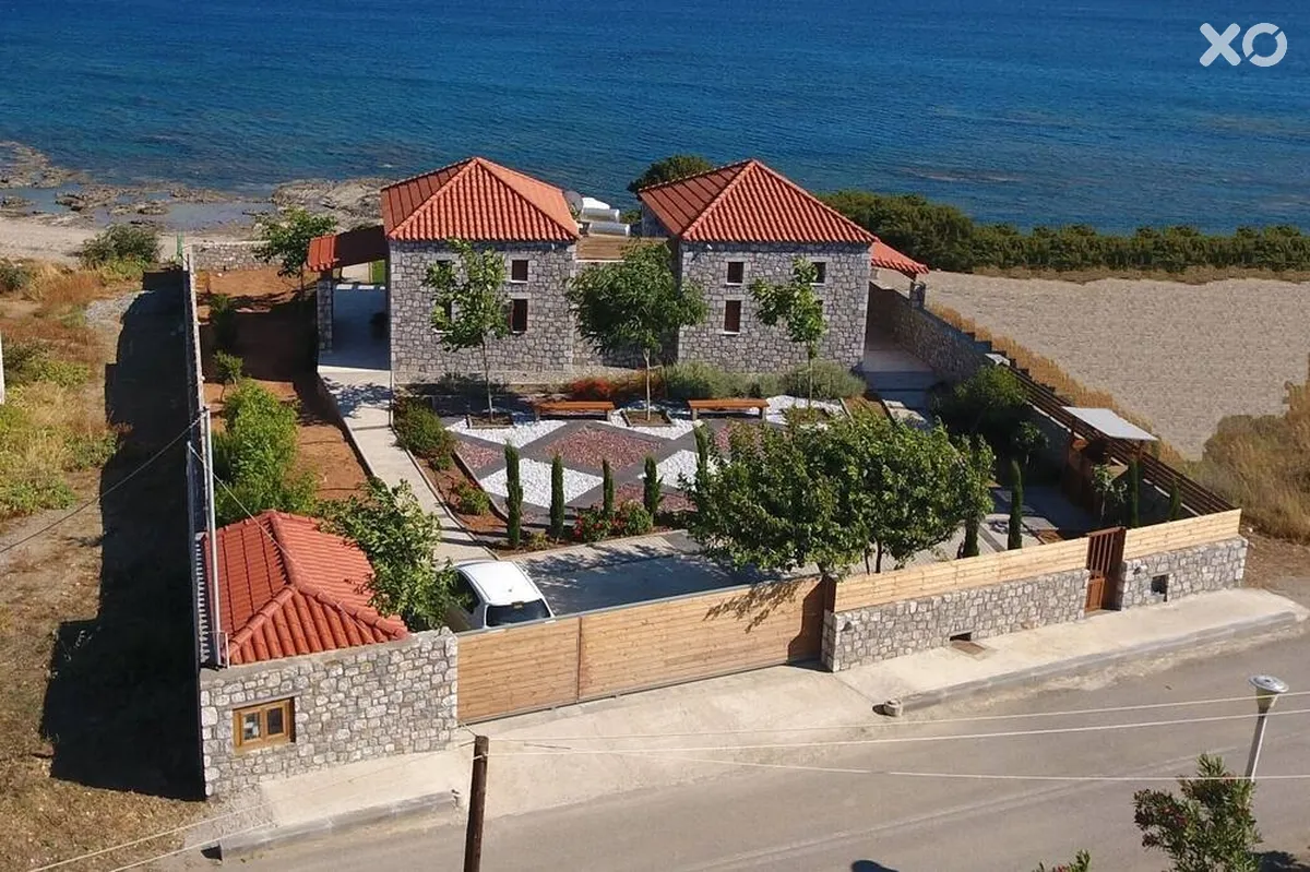 Alisahni Beachfront Villas