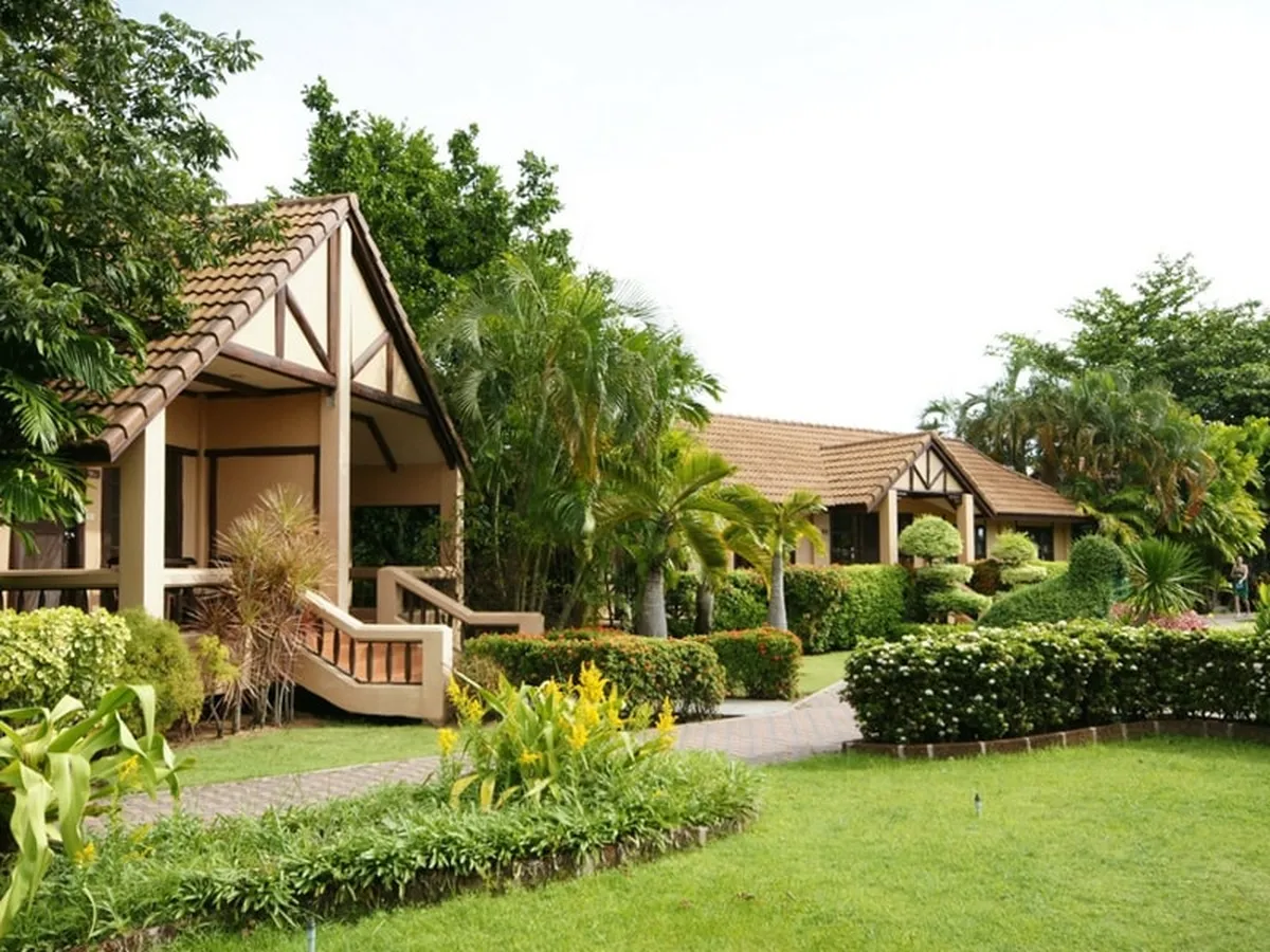 Botany Beach Resort