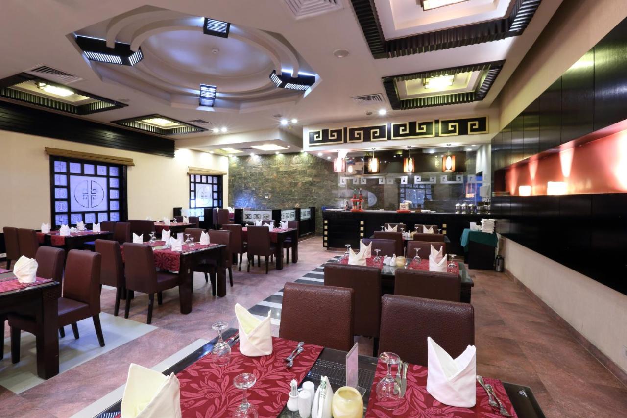 Rehana Royal Beach Resort Aqua Park & ​​Spa