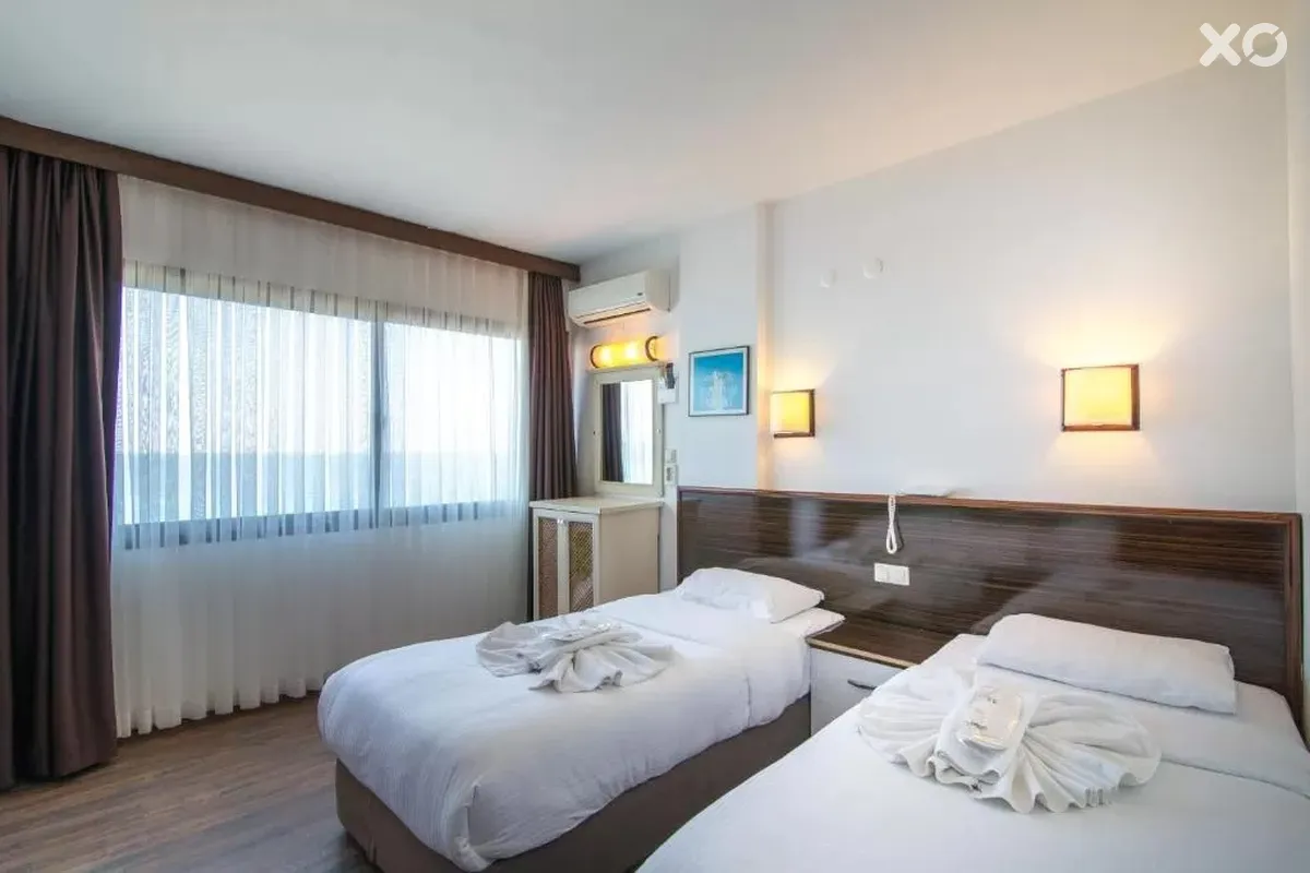 Sunday Beach Hotel