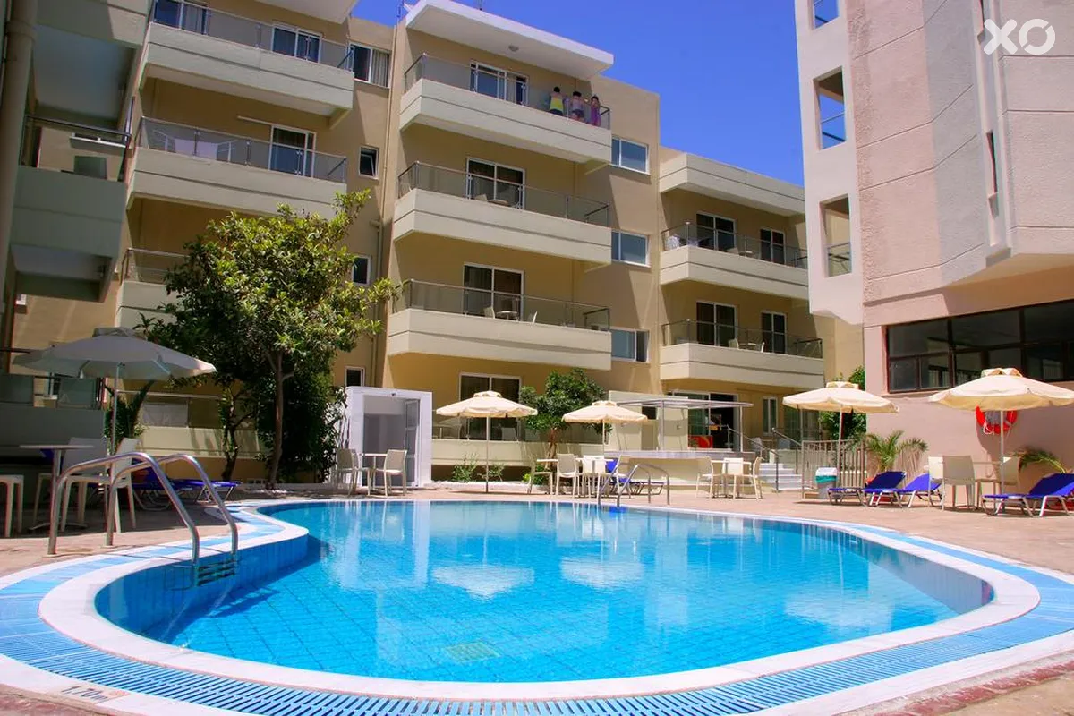 Michel Apartments