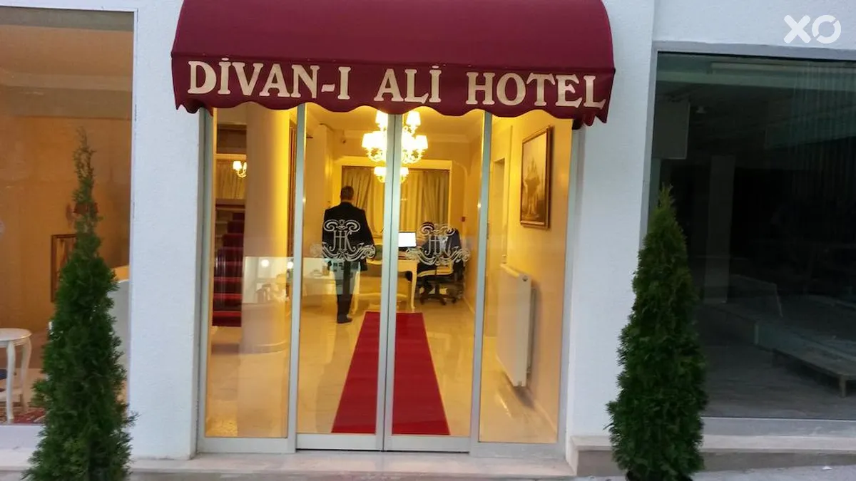 Divan-i Ali Hotel