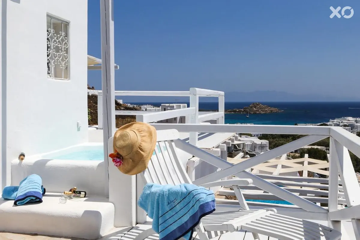Mr & Mrs White Mykonos