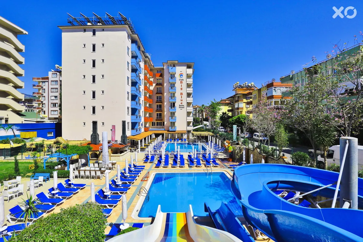 Club Big Blue Suite Hotel