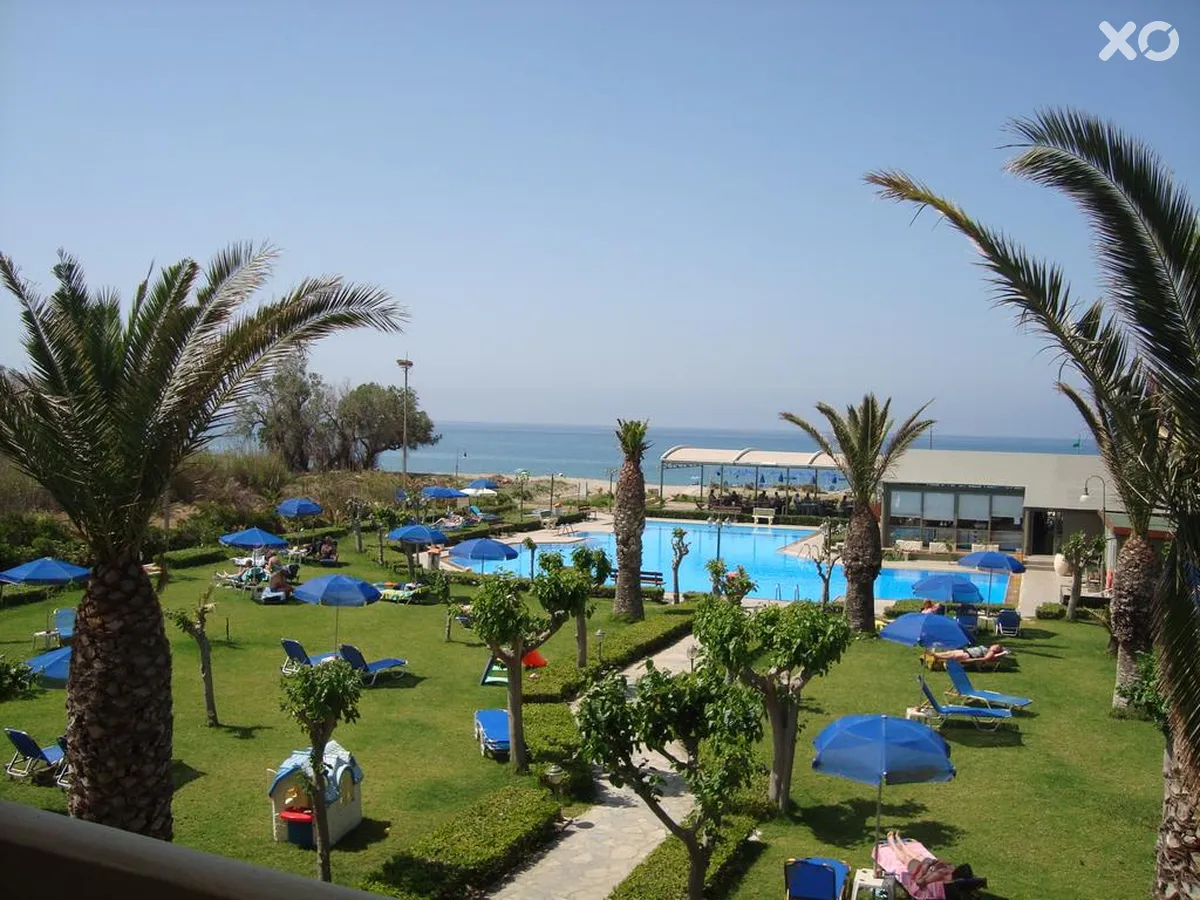 Marinos Beach Hotel