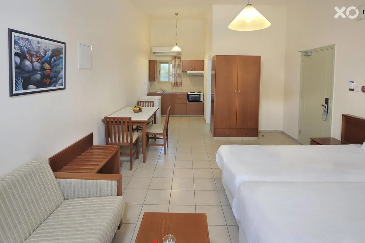 Nissiana Hotel