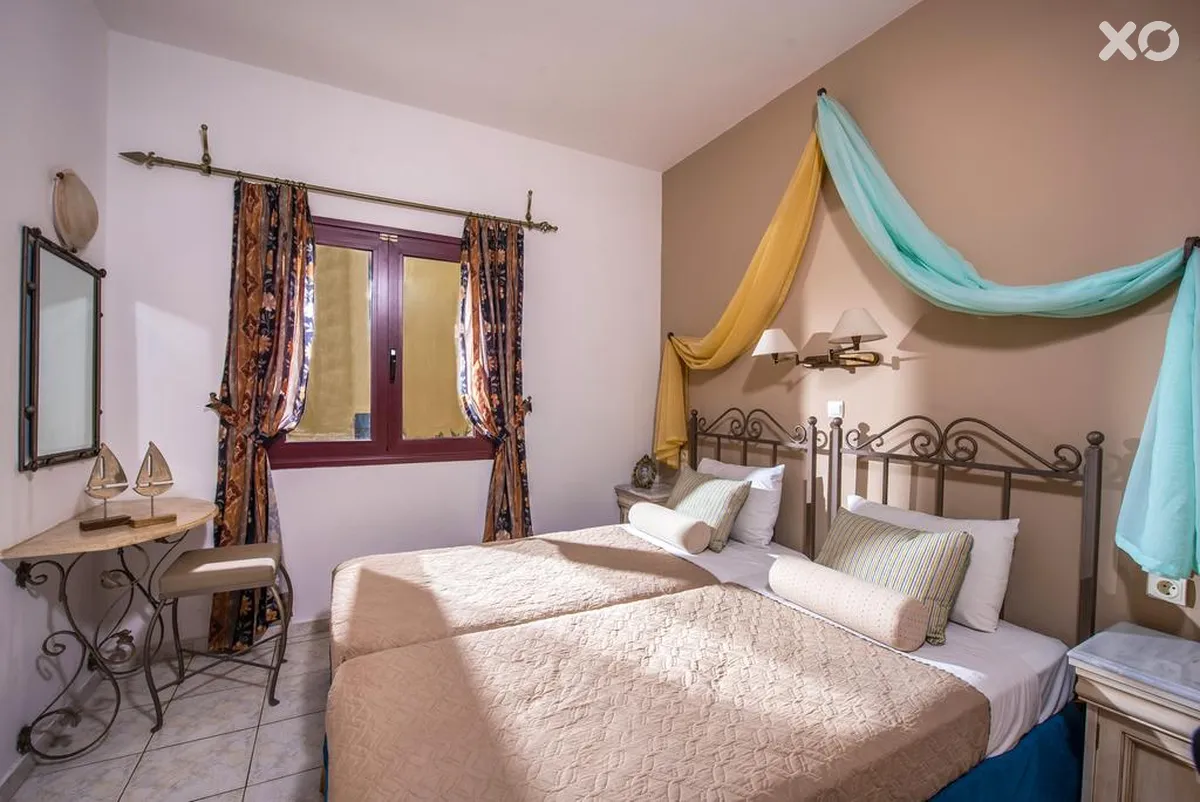 Irida Apartments by Estia
