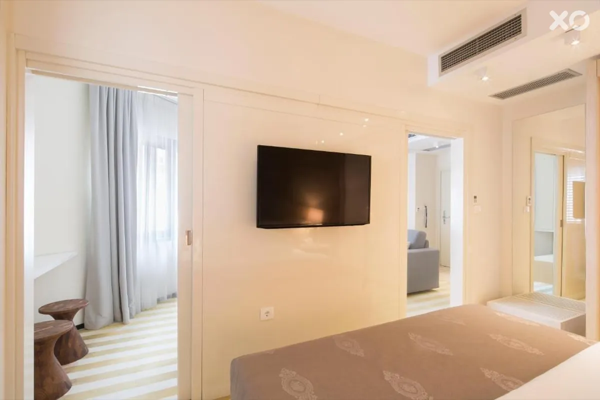 Aleksandar Hotel