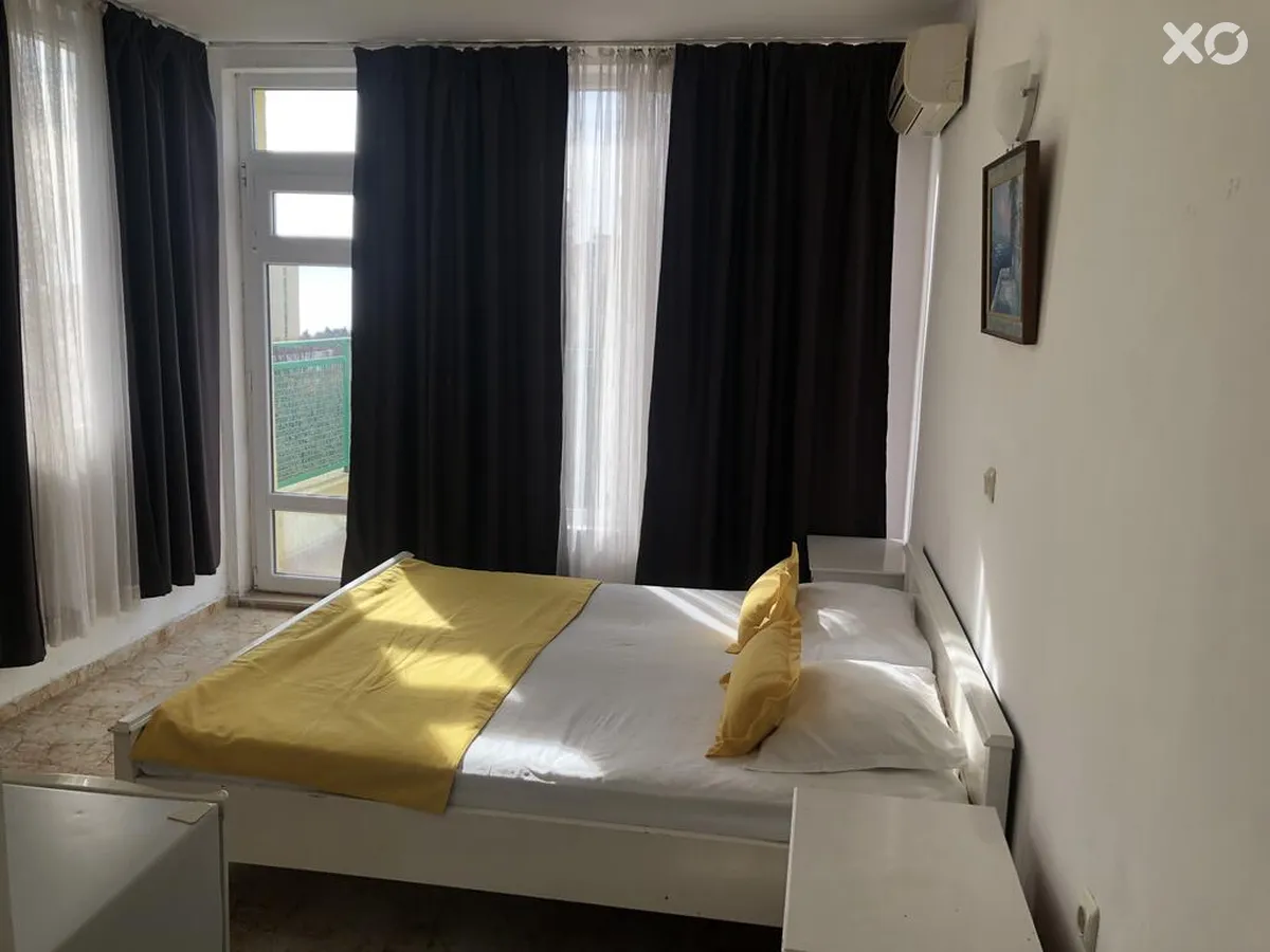 Sunny Varshava Hotel