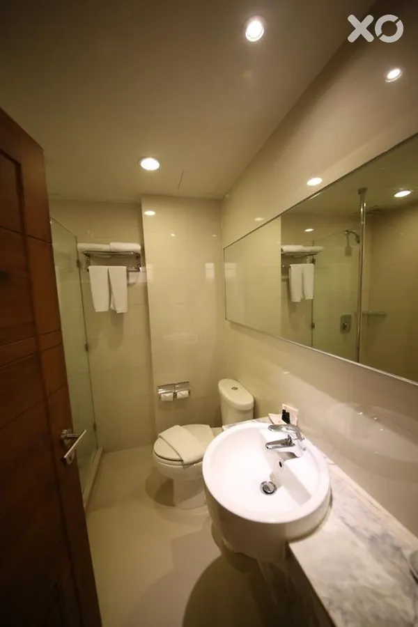 Sunshine Hotel & Residences