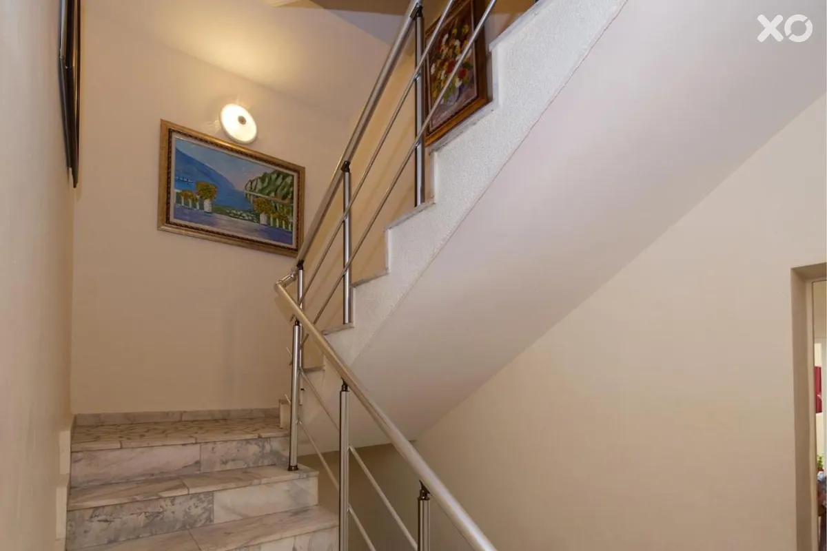 Peshev Hotel