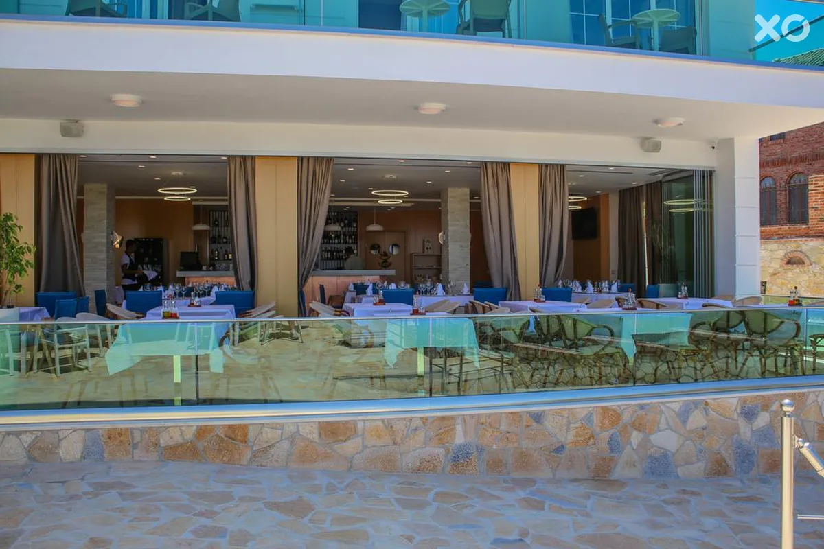 Luxury Hotel