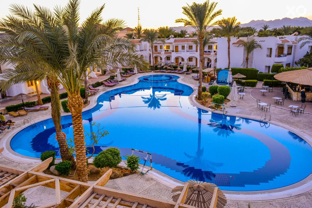 Dive Inn Resort
