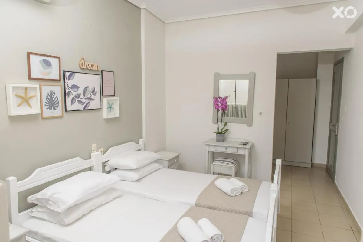 Aqua Beachfront Elegant Hotel