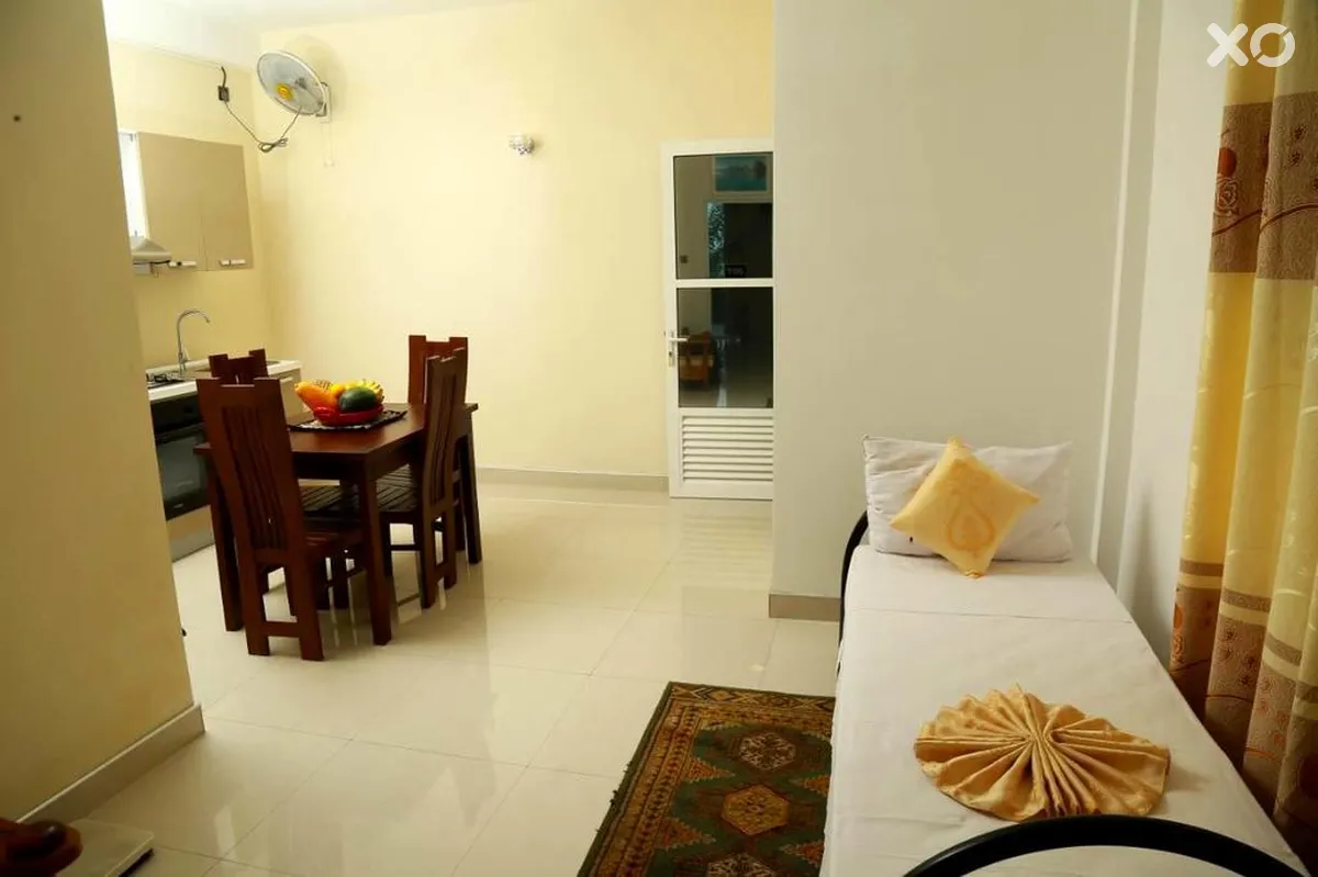 Queens Beach Hotel