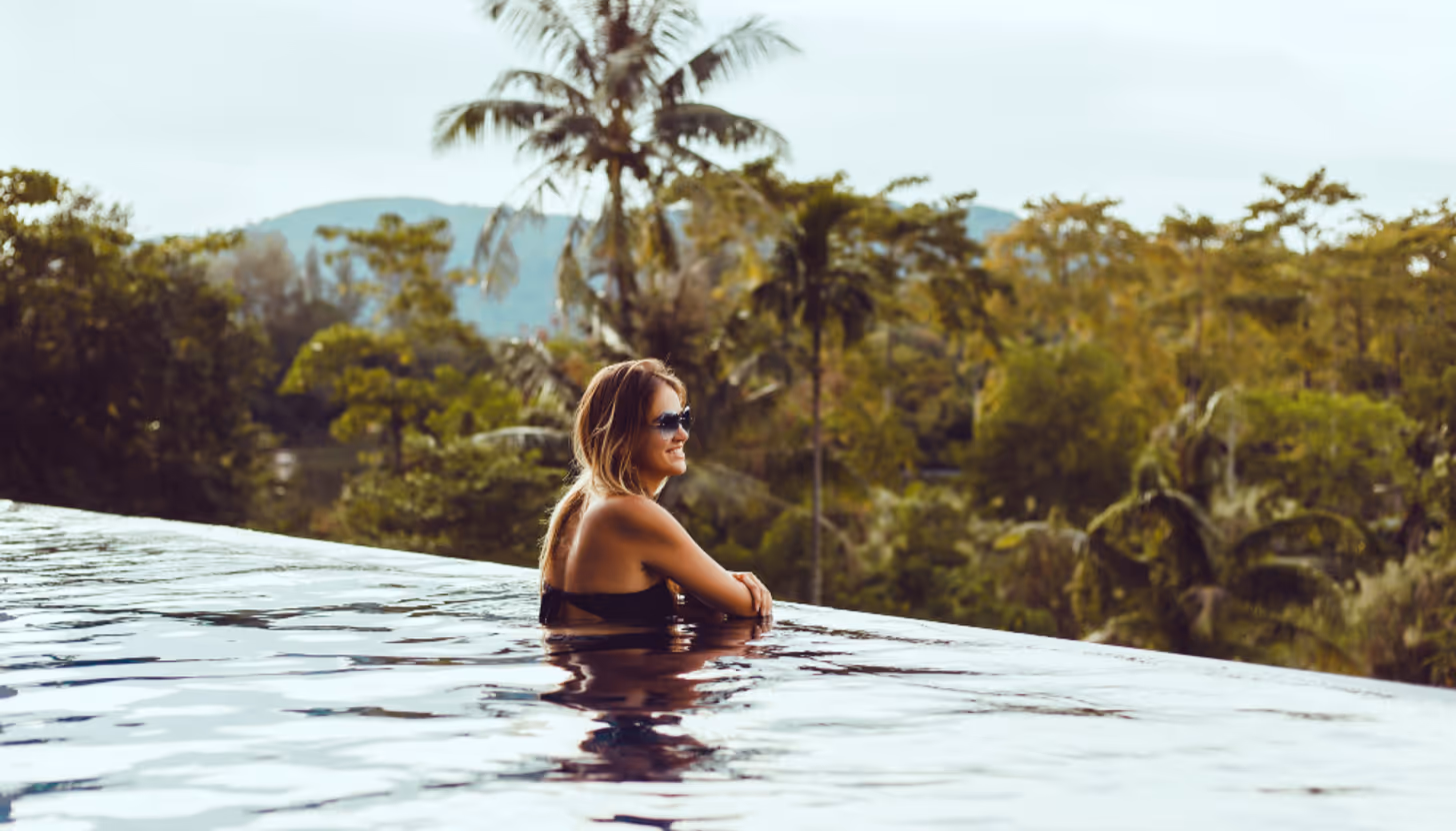 Хіккадува в спокійному тропічному ритмі! Кілька хвилин до пляжу, басейн і шезлонги