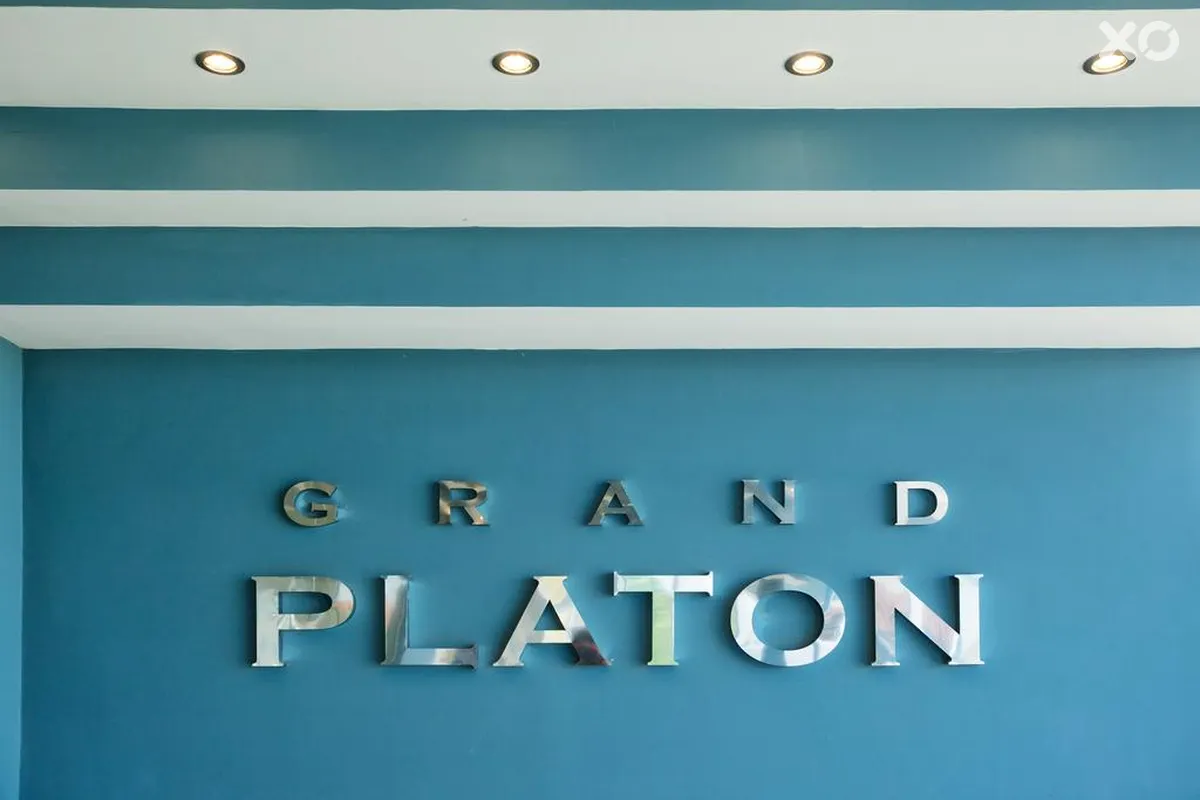 Grand Platon Hotel