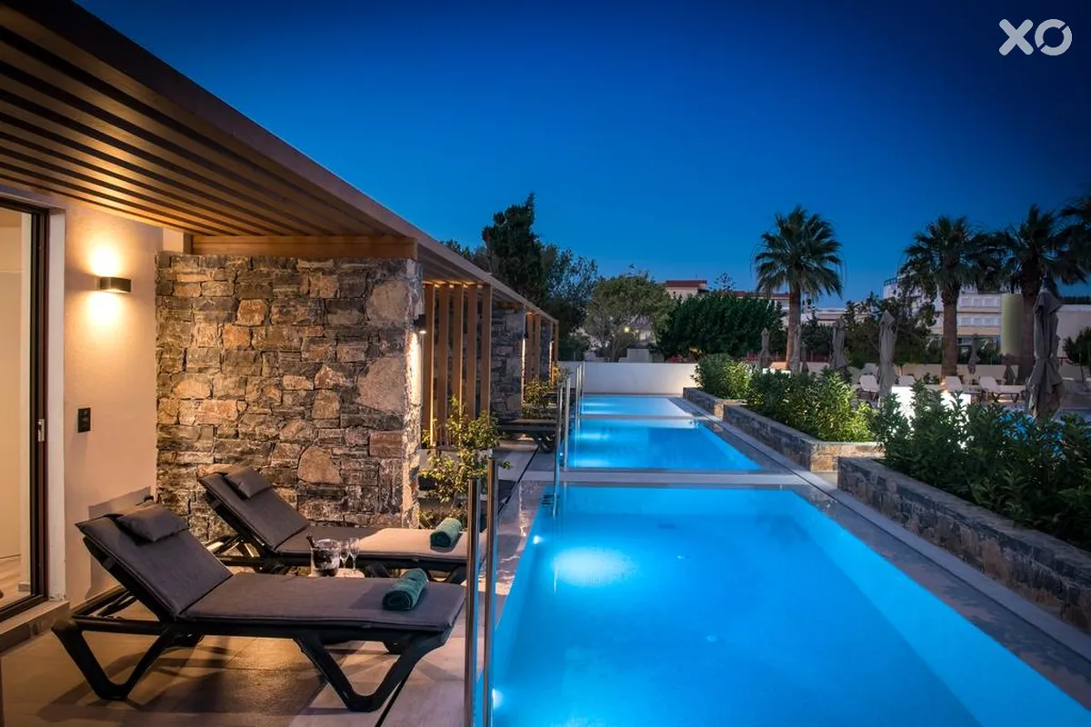 Petousis Hotel & Suites