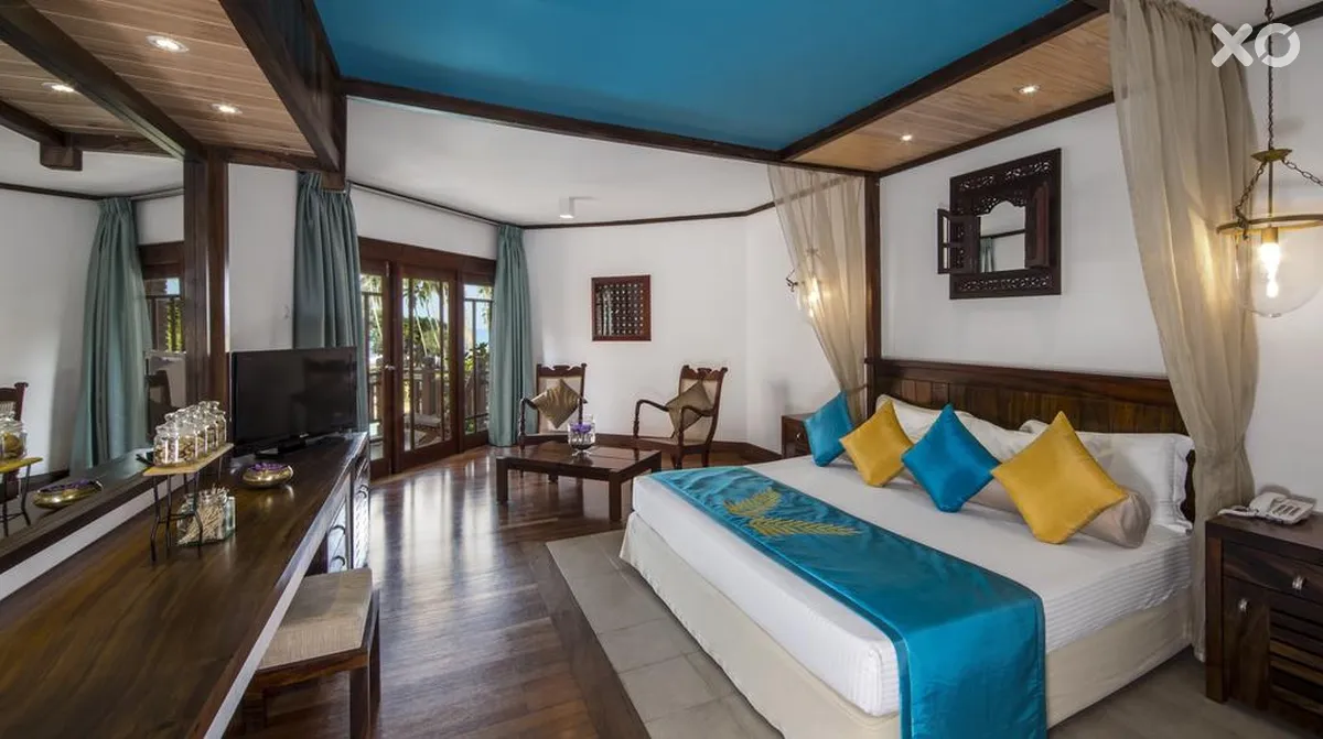 Royal Palms Beach Hotel