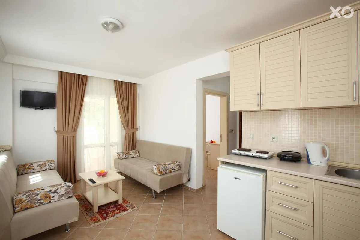 Summer Garden Suites & Beach Hotel