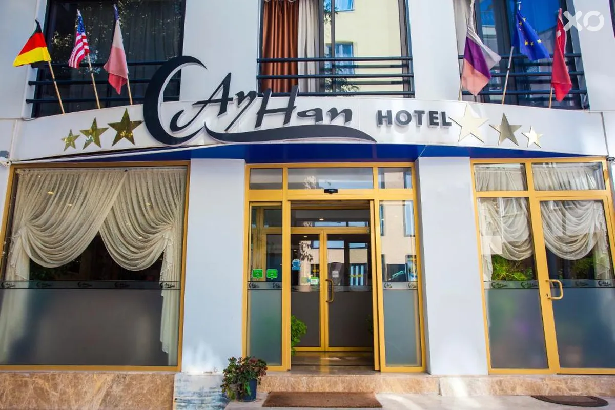 Ayhan Hotel