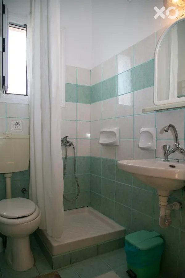 Kouros Apartments & Studios