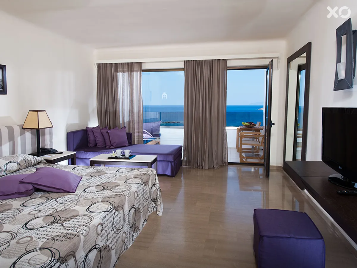 Minos Palace Hotel & Suites