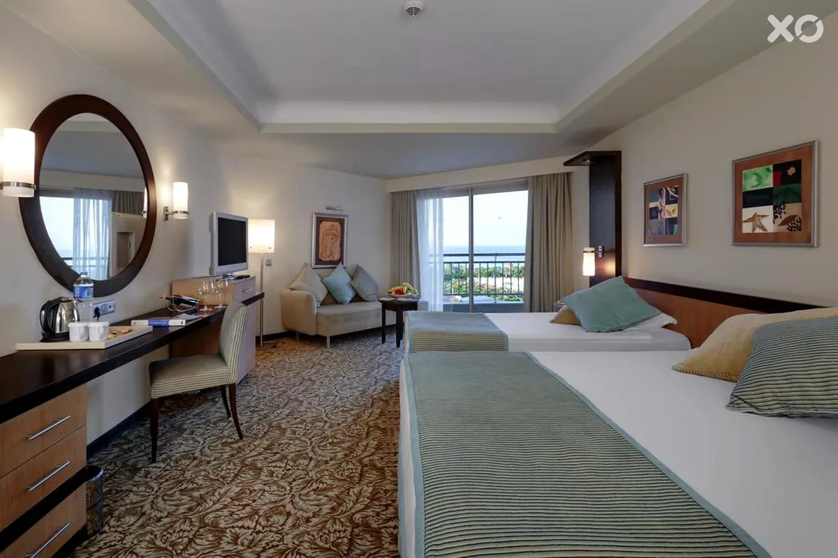 Royal Wings Hotel