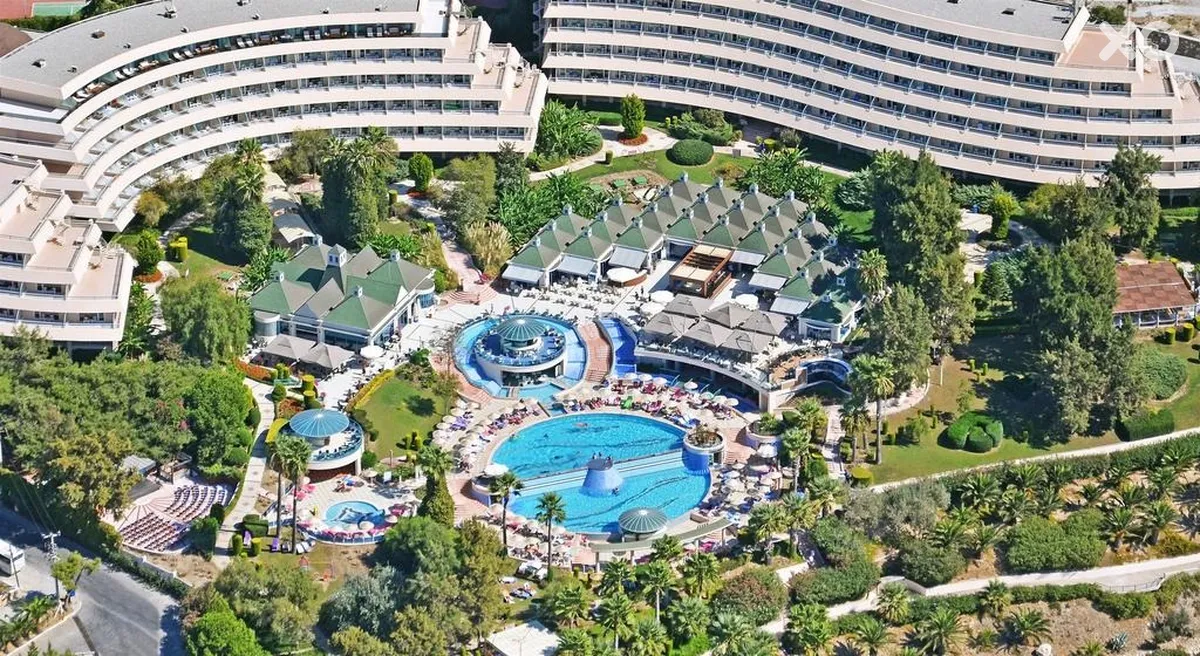 The Grand Blue Sky International Hotel