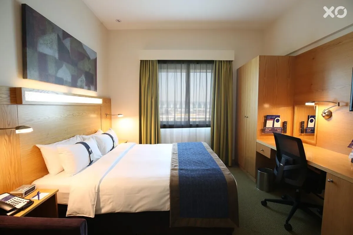 Holiday Inn Express Dubai Airport