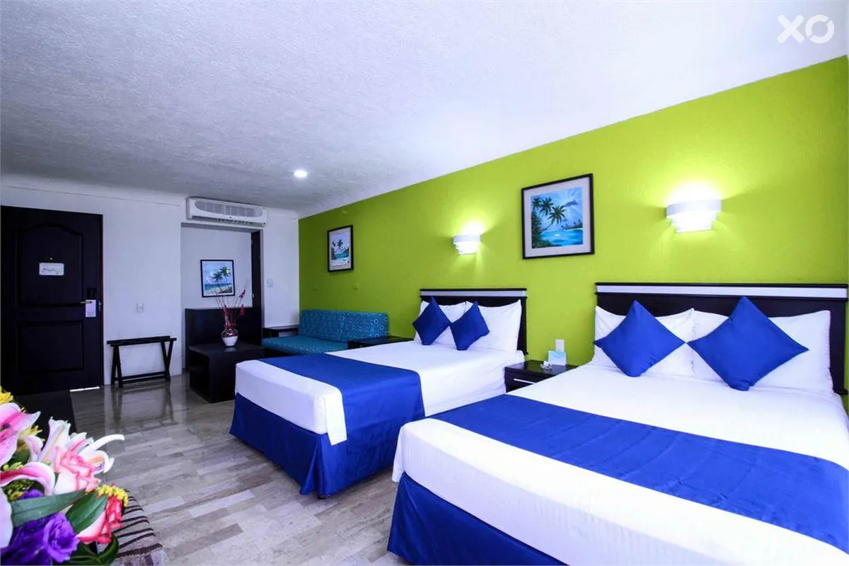 Aquamarina Beach Hotel Cancun