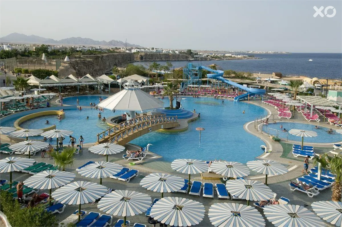 Dreams Beach Resort