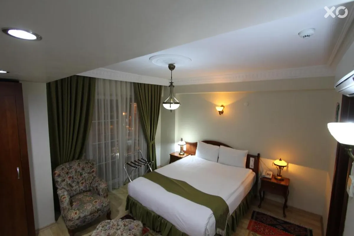 Basileus Hotel