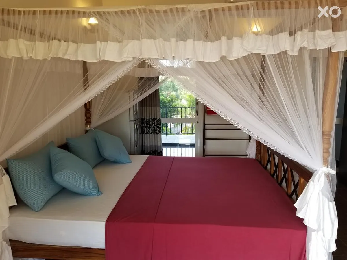 Coral Palm Villa & Apartment