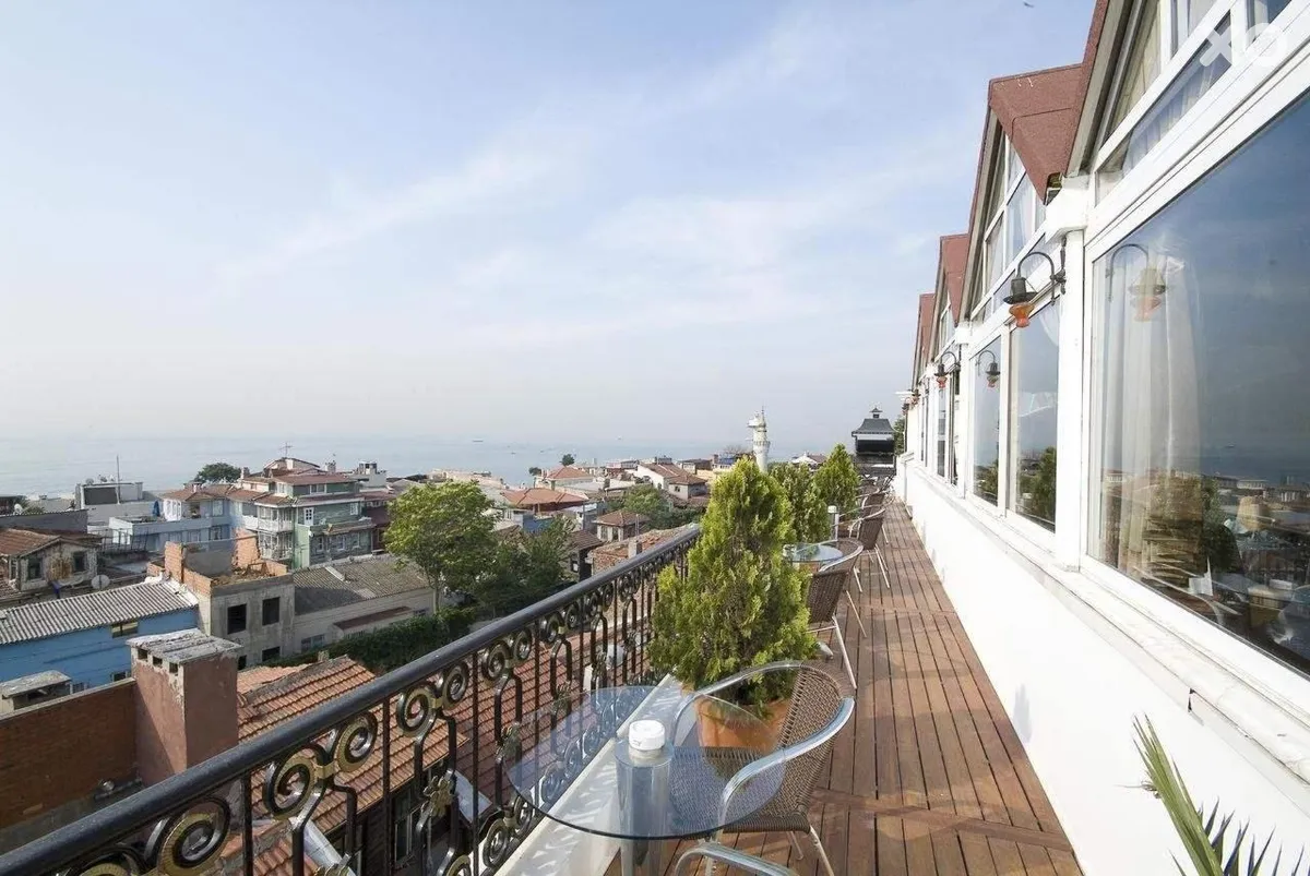 Avicenna Hotel