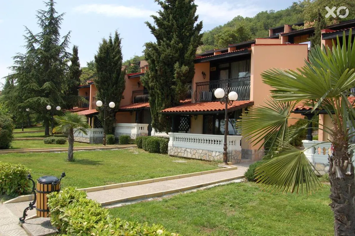 Elenite Villas