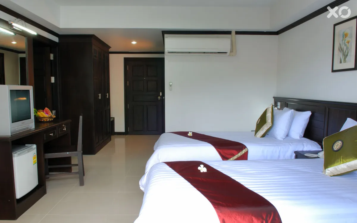 First Residence Hotel