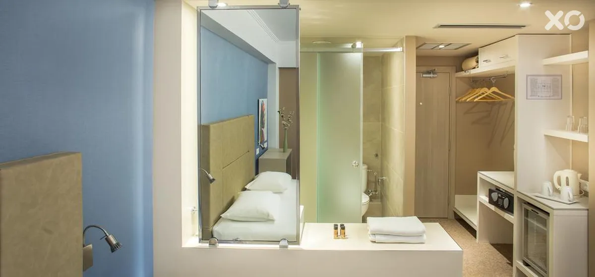 Alexandros Hotel