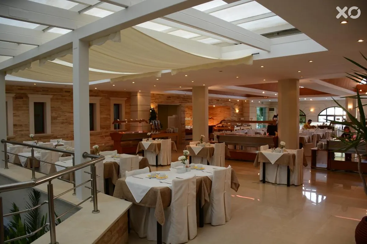 Macaris Suites & Spa