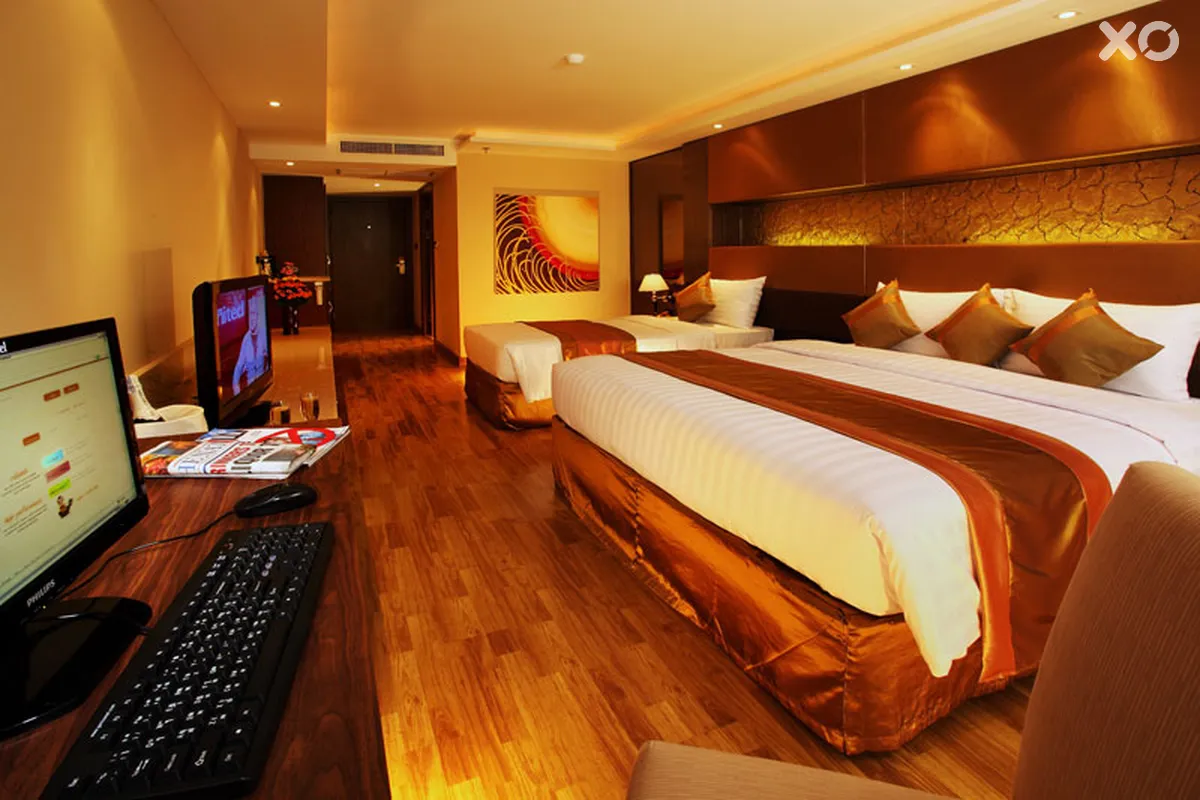 Nova Gold Hotel