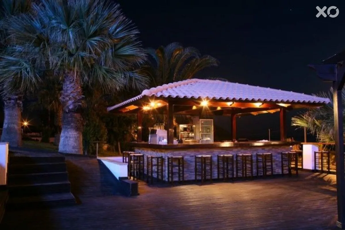 Alexander Beach Hotel