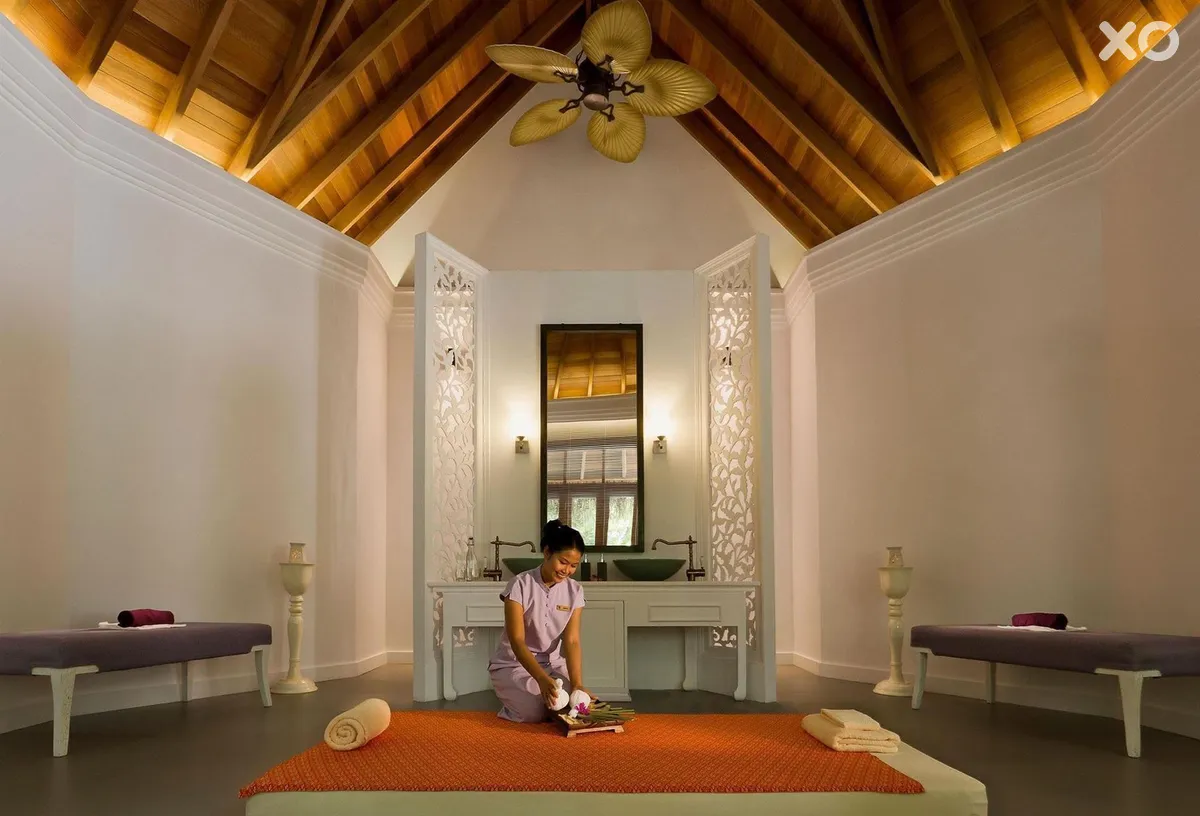 Dusit Thani Maldives Hotel