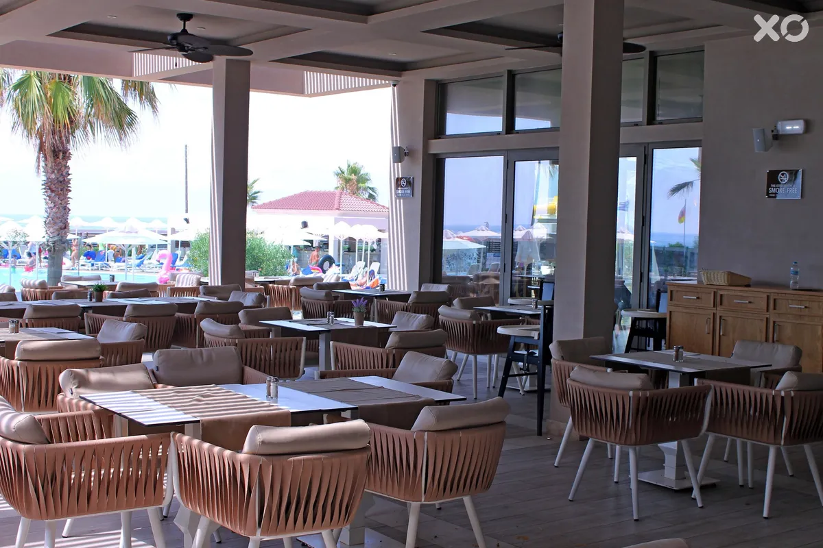 Almyros Beach Resort & Spa