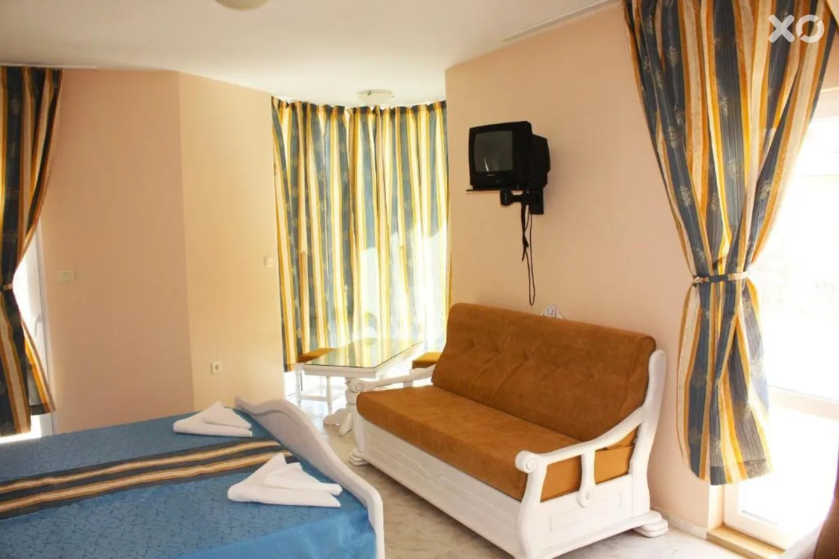 Paros II Family Hotel